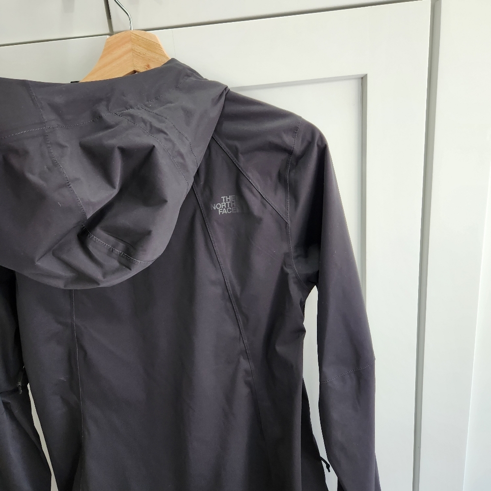 The North Face Active Stretch Rain Shell Jacket Medium - Picture 10 of 16
